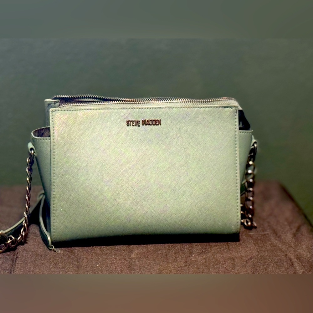 very pretty steve madden cross body purse